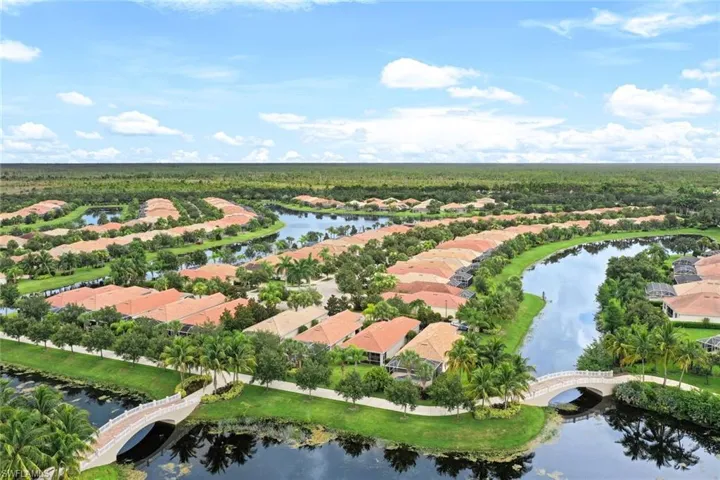 15039  Reef  LN, Bonita Springs, FL 34135
