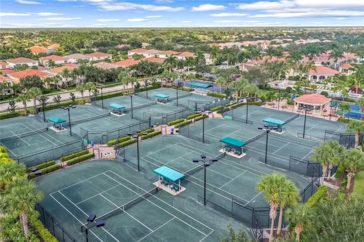 15039  Reef  LN, Bonita Springs, FL 34135