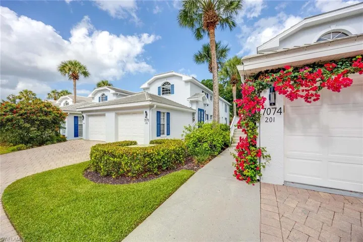 7070  Barrington  CIR, Naples, FL 34108