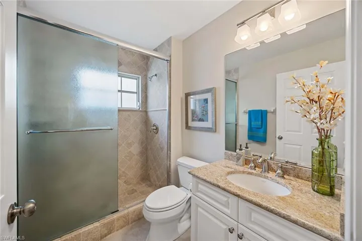 7070  Barrington  CIR, Naples, FL 34108