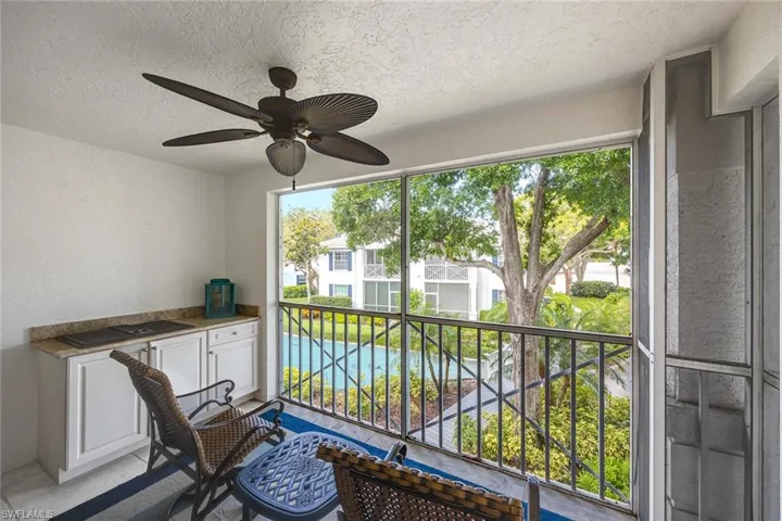 7070  Barrington  CIR, Naples, FL 34108