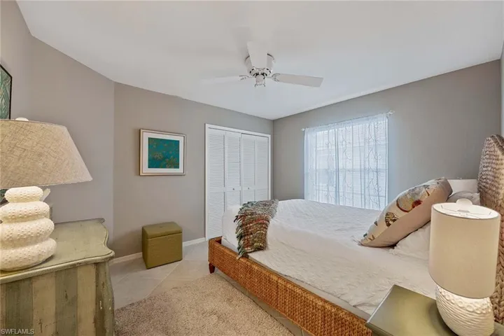 7070  Barrington  CIR, Naples, FL 34108