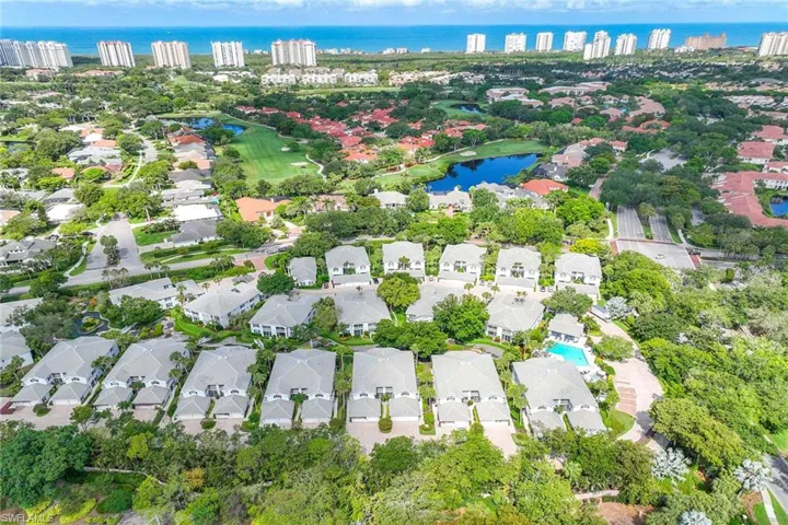 7070  Barrington  CIR, Naples, FL 34108