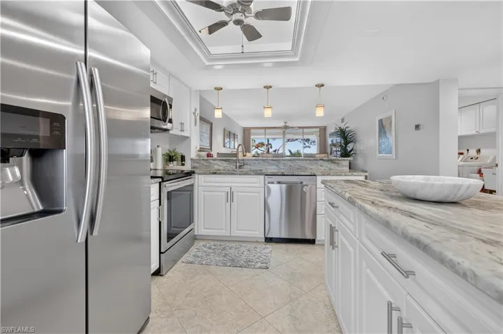 270 Naples Cove Dr 3403, Naples, Florida 34110