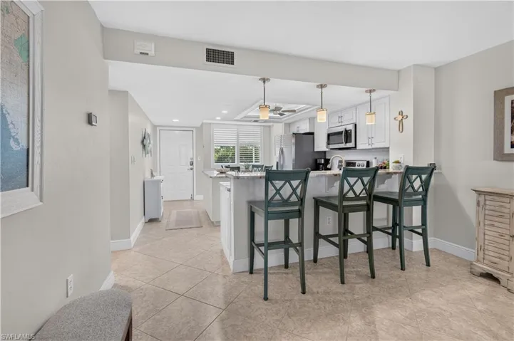 270 Naples Cove Dr 3403, Naples, Florida 34110