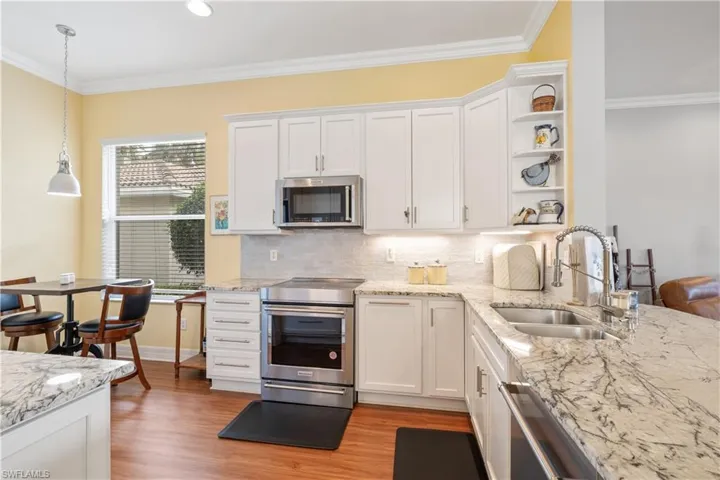 10382  Carolina Willow  DR, Fort Myers, FL 33913