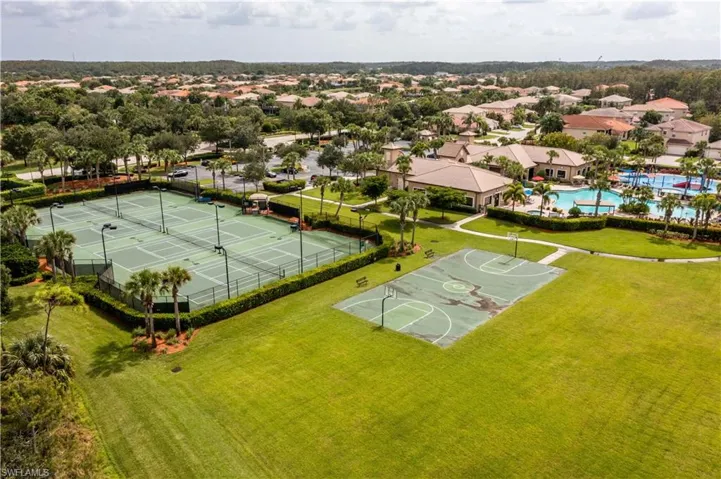 10382  Carolina Willow  DR, Fort Myers, FL 33913