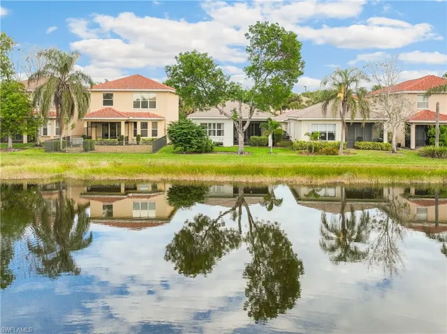 10382  Carolina Willow  DR, Fort Myers, FL 33913