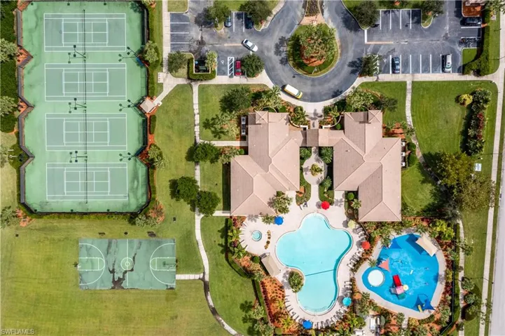 10382  Carolina Willow  DR, Fort Myers, FL 33913