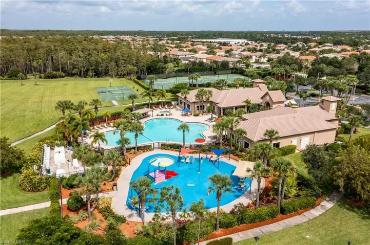 10382  Carolina Willow  DR, Fort Myers, FL 33913