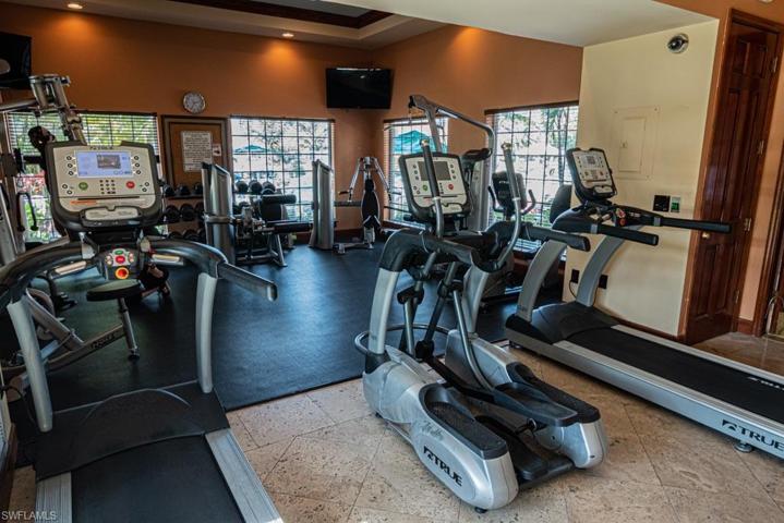 1150  Wildwood Lakes  BLVD, Naples, FL 34104