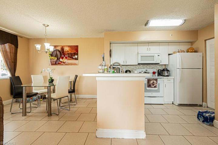 1150  Wildwood Lakes  BLVD, Naples, FL 34104