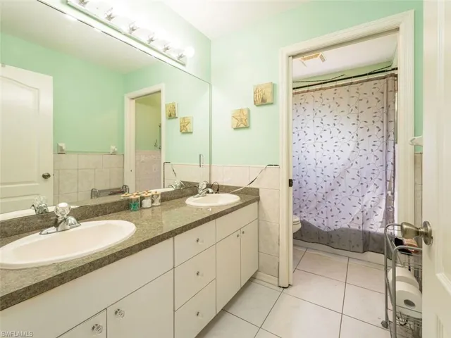 11941  Princess Grace  CT, Cape Coral, FL 33991