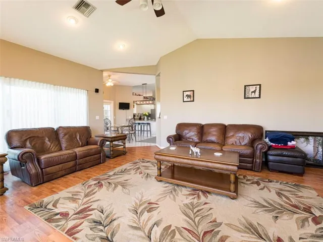 11941  Princess Grace  CT, Cape Coral, FL 33991
