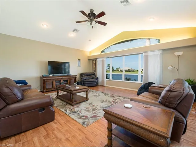 11941  Princess Grace  CT, Cape Coral, FL 33991