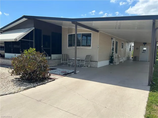 3141  Running Deer  DR, North Fort Myers, FL 33917