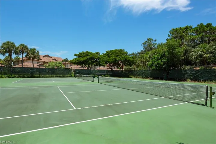 Wedgewood has its own tennis courts!