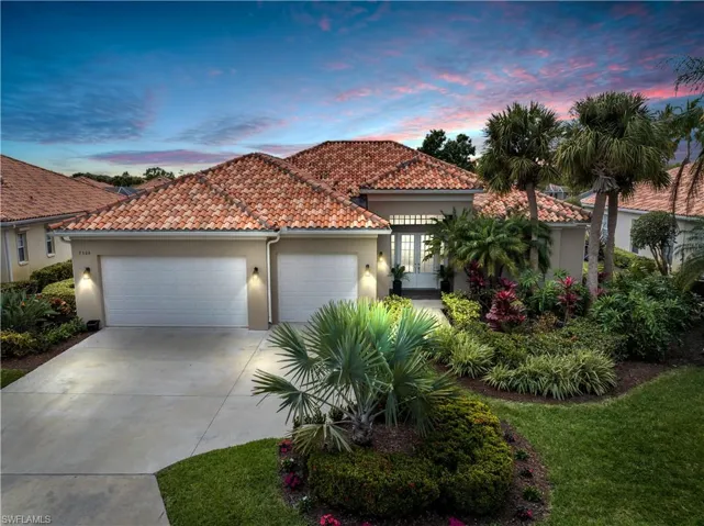 Welcome to this luxurious estate home!