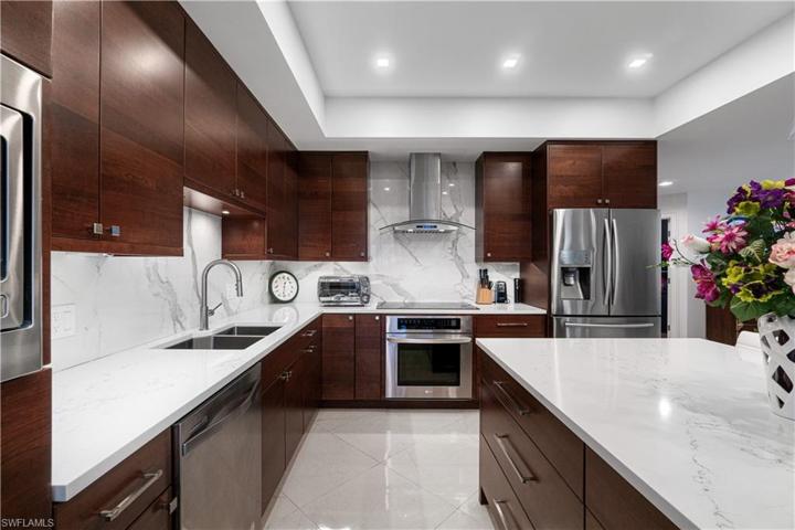 559 Audubon BLVD # 202, NAPLES FL 34110