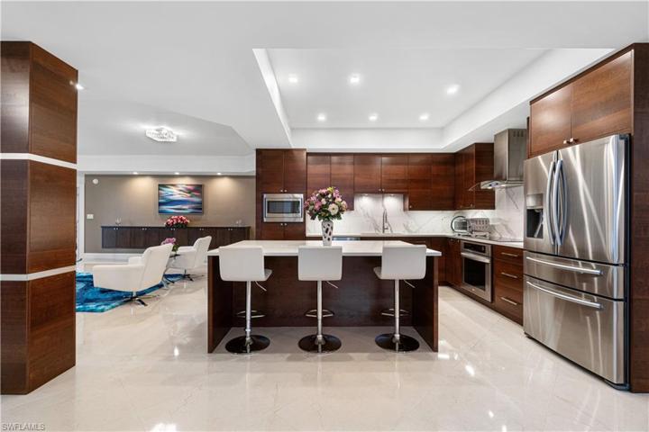 Beautifully renovated kitchen