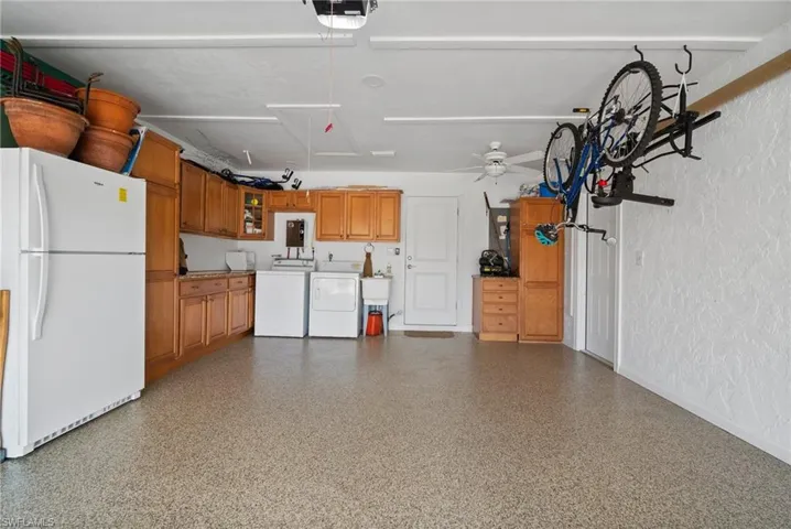 5672 Arvine Cir, Fort Myers Fl 33919