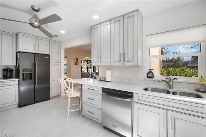 5672 Arvine Cir, Fort Myers Fl 33919