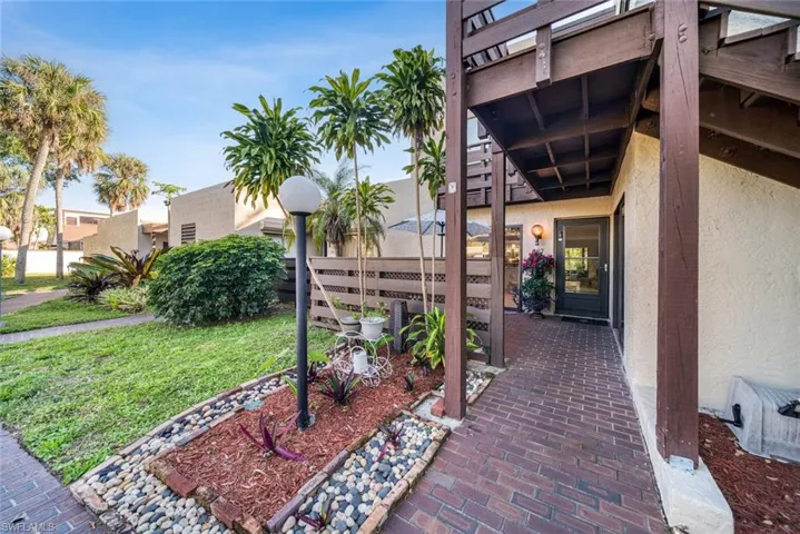 907  Big Pine  WAY, Fort Myers, FL 33907