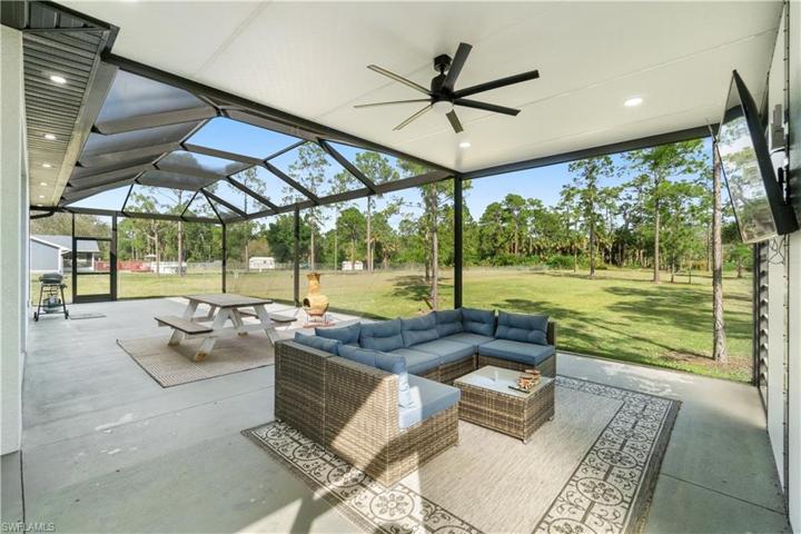 3011  12th NE AVE, Naples, FL 34120
