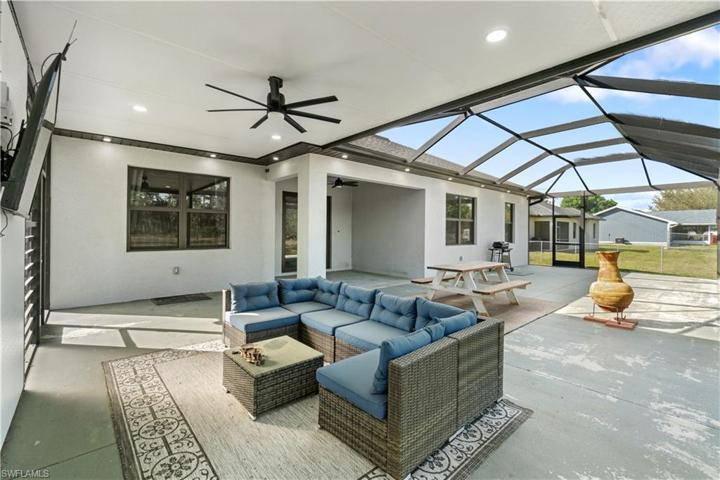 3011  12th NE AVE, Naples, FL 34120