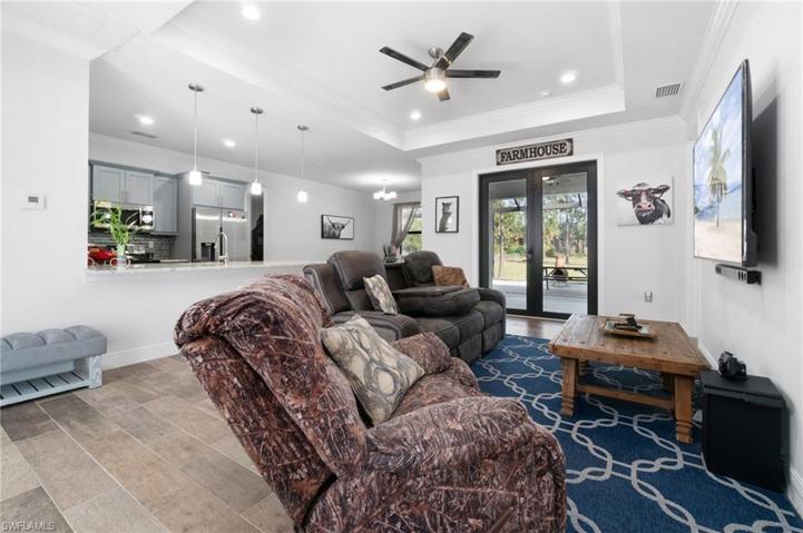 3011  12th NE AVE, Naples, FL 34120