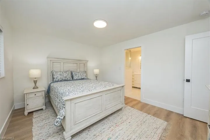 3560  Corana  WAY, Naples, FL 34105