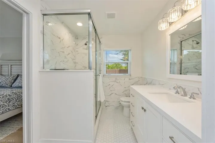 3560  Corana  WAY, Naples, FL 34105