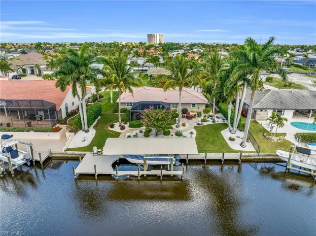 956  Wittman  DR, Fort Myers, FL 33919