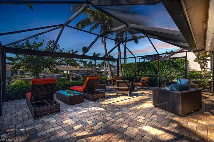956  Wittman  DR, Fort Myers, FL 33919