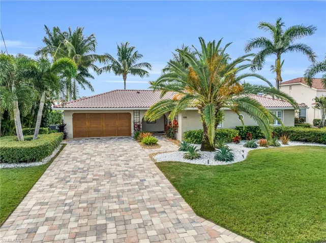 956  Wittman  DR, Fort Myers, FL 33919