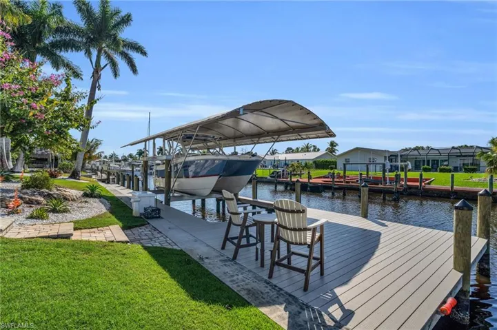 956  Wittman  DR, Fort Myers, FL 33919