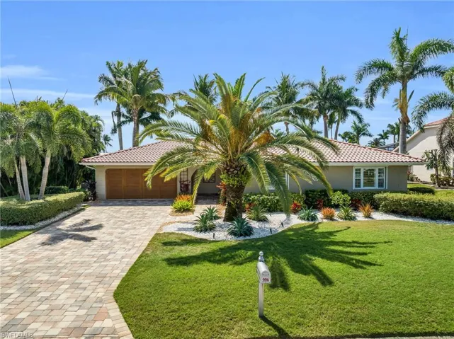 956  Wittman  DR, Fort Myers, FL 33919