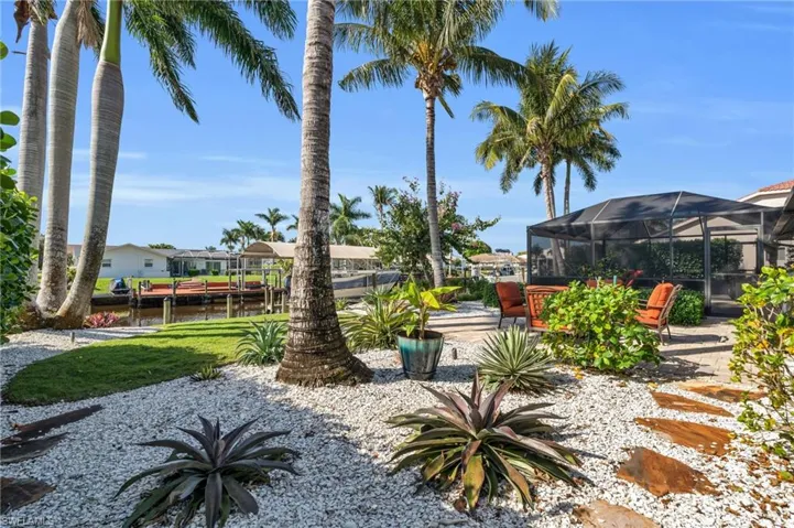 956  Wittman  DR, Fort Myers, FL 33919