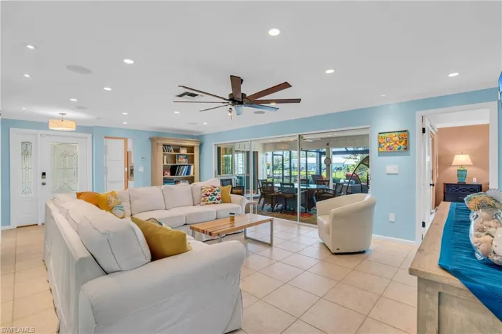 956  Wittman  DR, Fort Myers, FL 33919