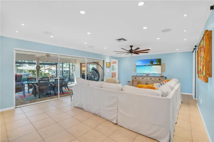 956  Wittman  DR, Fort Myers, FL 33919