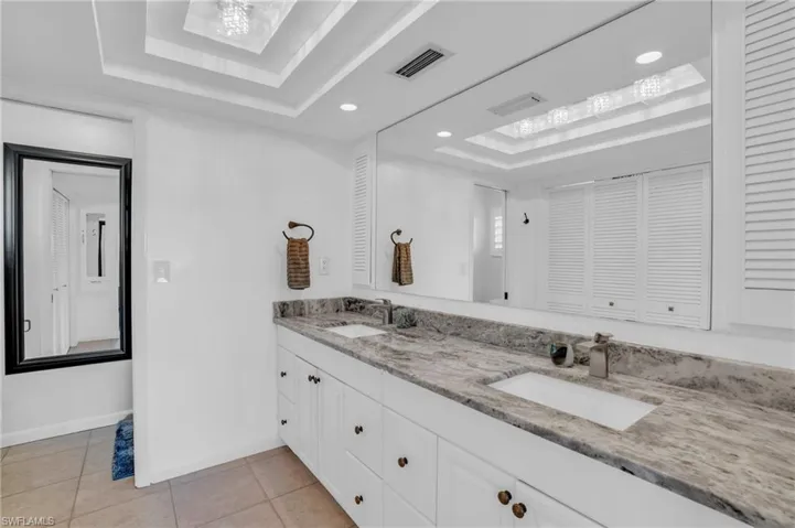 956  Wittman  DR, Fort Myers, FL 33919