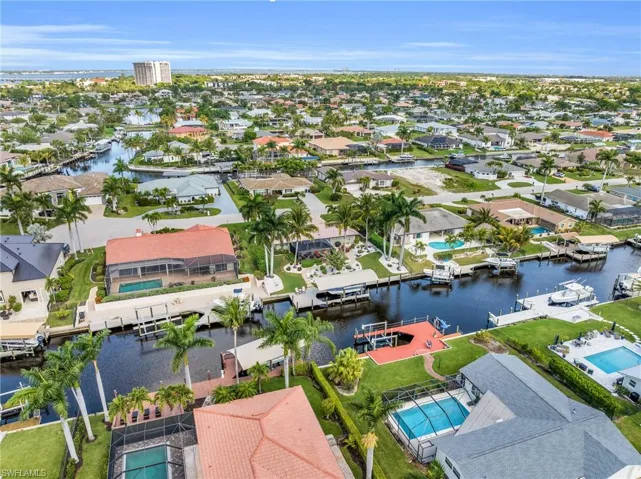 956  Wittman  DR, Fort Myers, FL 33919
