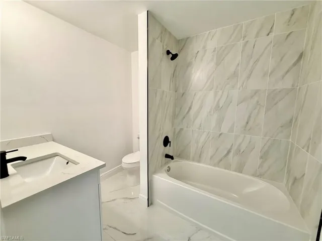 2600  26th W ST, Lehigh Acres, FL 33971