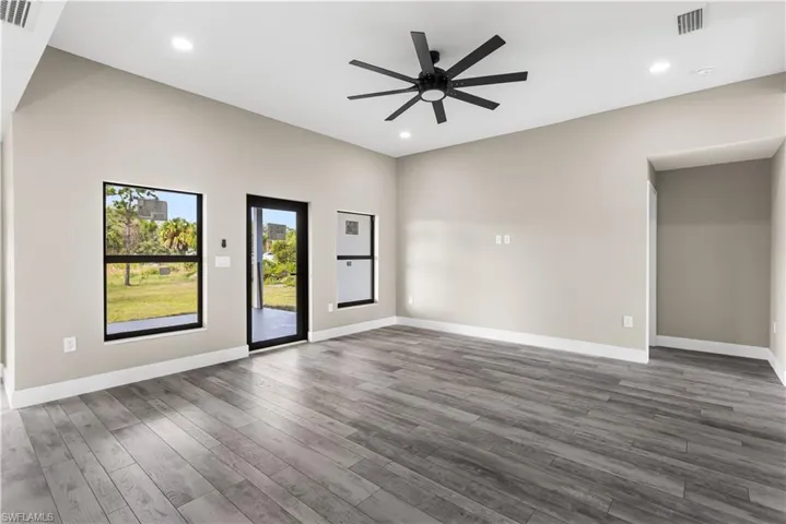 1218  Mc Kinley  AVE, Lehigh Acres, FL 33972