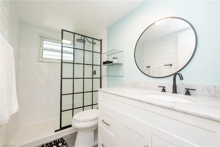 2113 SE 2nd TER, CAPE CORAL FL 33990