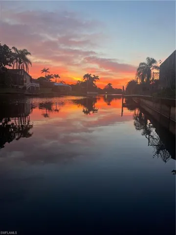 2113 SE 2nd TER, CAPE CORAL FL 33990