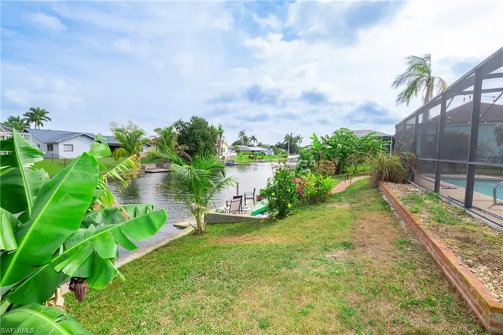 2113 SE 2nd TER, CAPE CORAL FL 33990