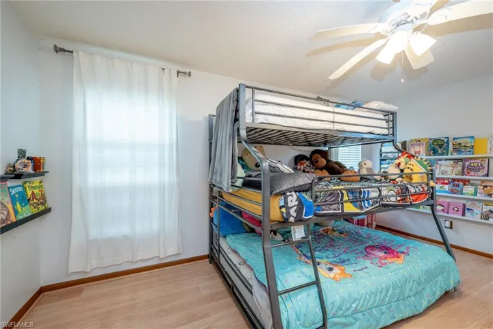 2113 SE 2nd TER, CAPE CORAL FL 33990