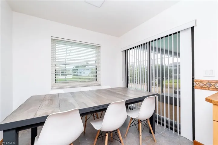 2113 SE 2nd TER, CAPE CORAL FL 33990