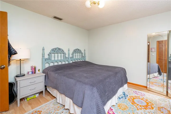 2113 SE 2nd TER, CAPE CORAL FL 33990